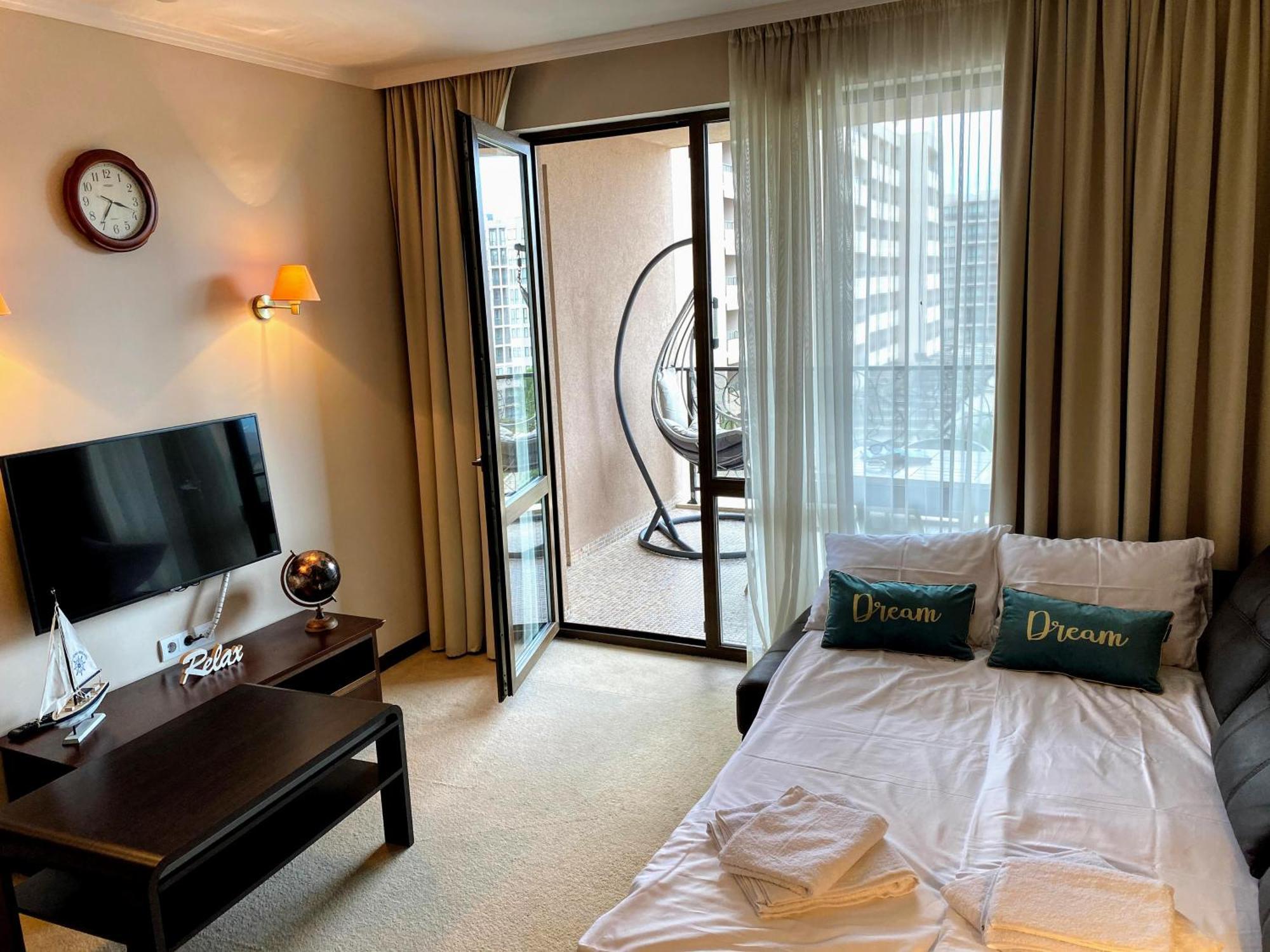 Royal Beach Premium Pantai Sunny Bagian luar foto