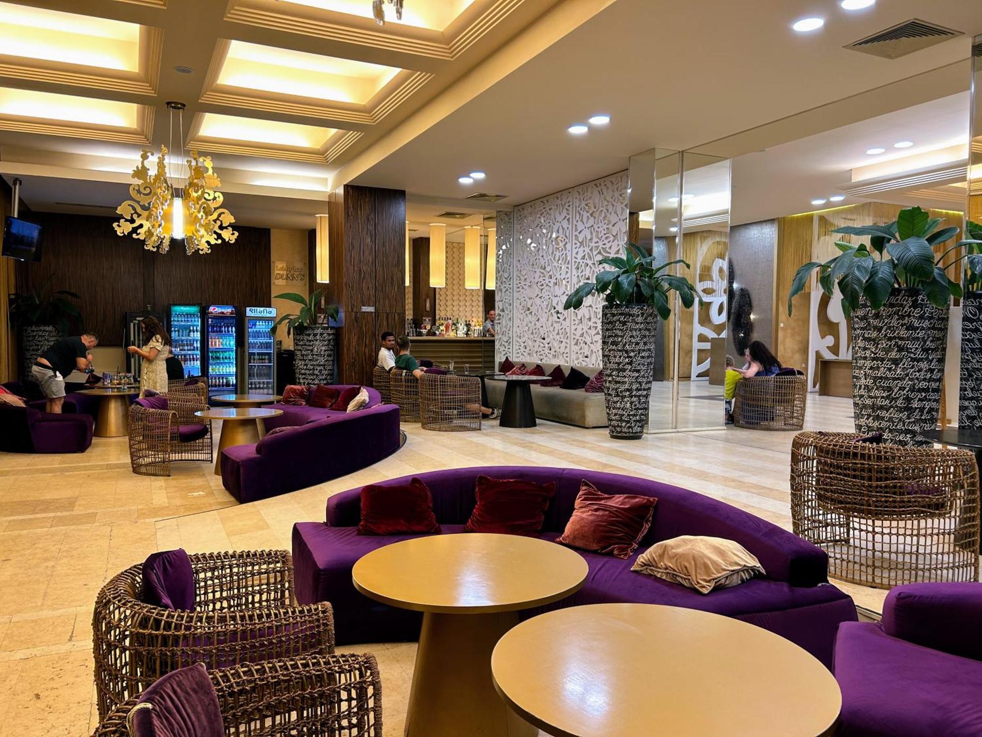 Royal Beach Premium Pantai Sunny Bagian luar foto