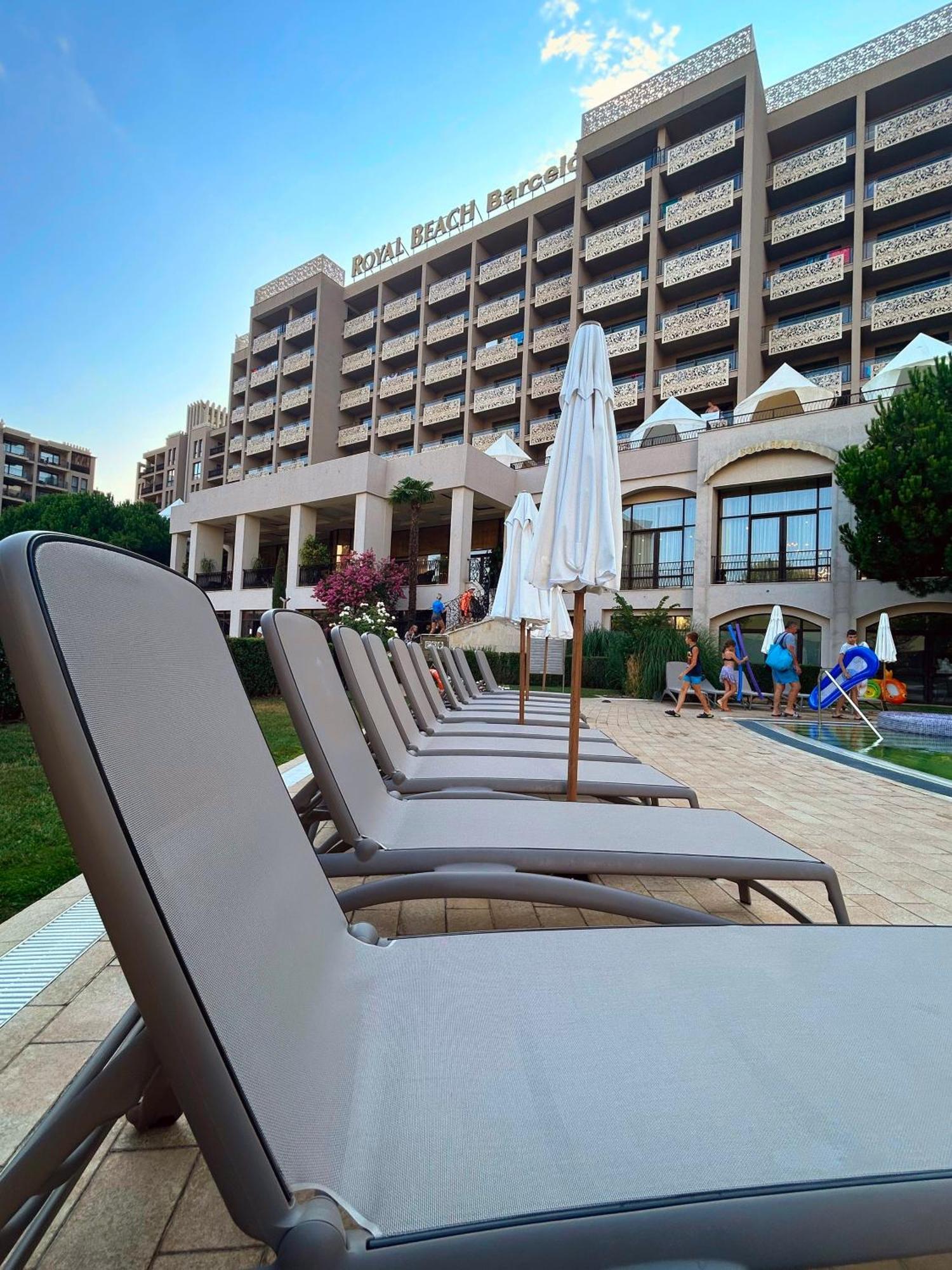 Royal Beach Premium Pantai Sunny Bagian luar foto