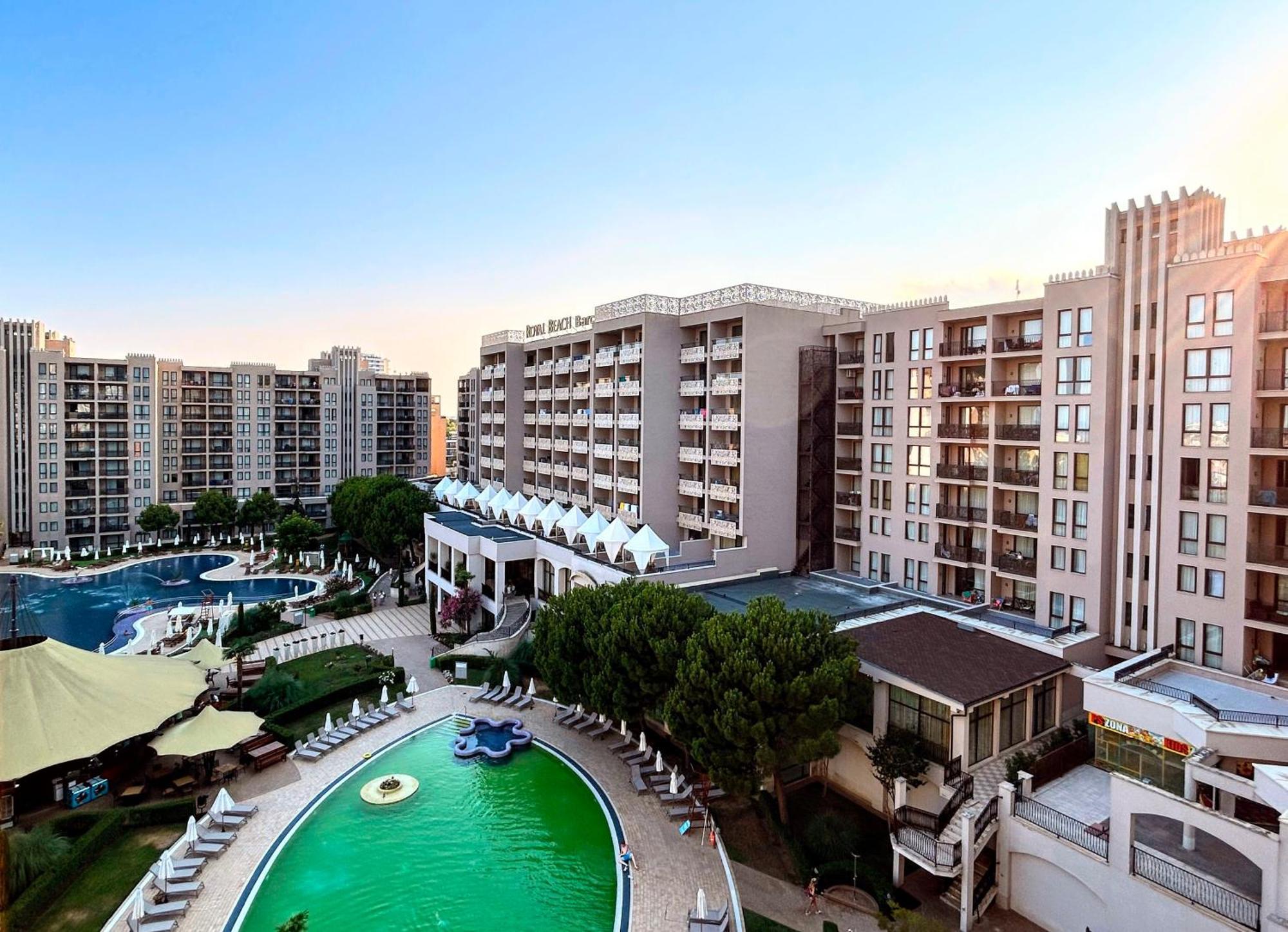 Royal Beach Premium Pantai Sunny Bagian luar foto
